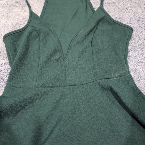 Charlotte Russe Dark Green Camisole Top - Picture 5 of 7